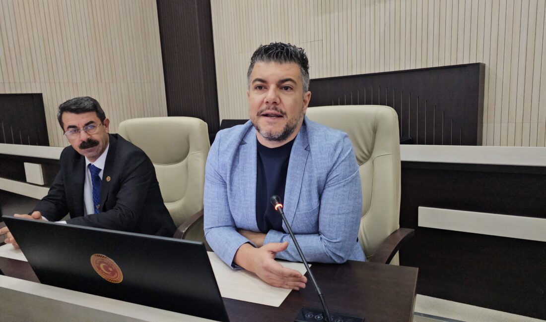 Afyonkarahisar İl Genel Meclisi’nin Kasım ayı toplantılarının 12. oturumunda konuşan