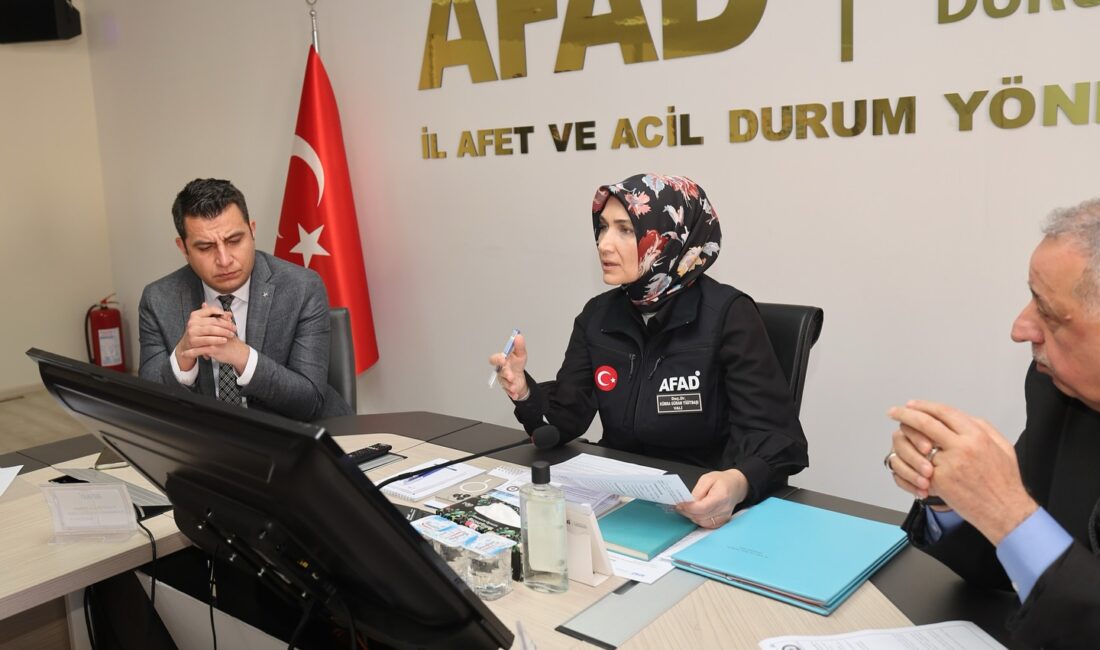 Afyonkarahisar’da karayollarındaki trafik işaret levhalarının daha anlaşılır ve standart hale