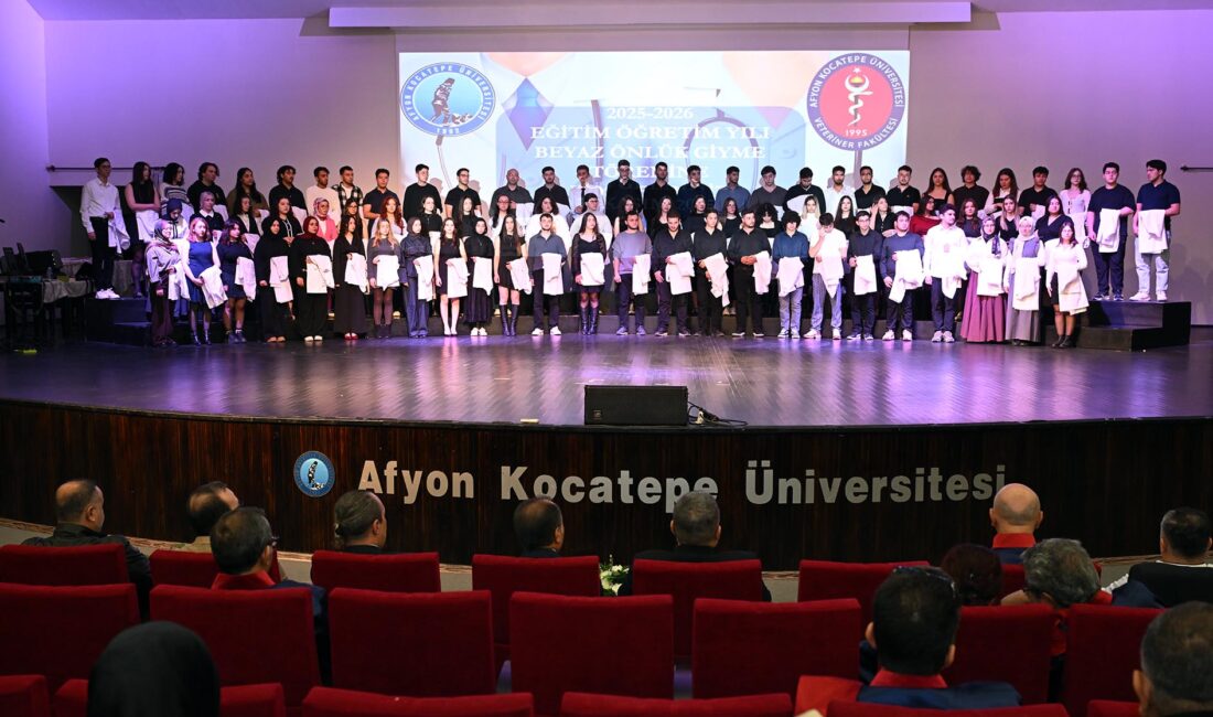 Afyon Kocatepe Üniversitesi (AKÜ) Veteriner Fakültesi birinci sınıf öğrencileri için