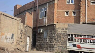 Şanlıurfa’nın Siverek ilçesinde, husumetli olduğu bilinen iki grubun karşı karşıya