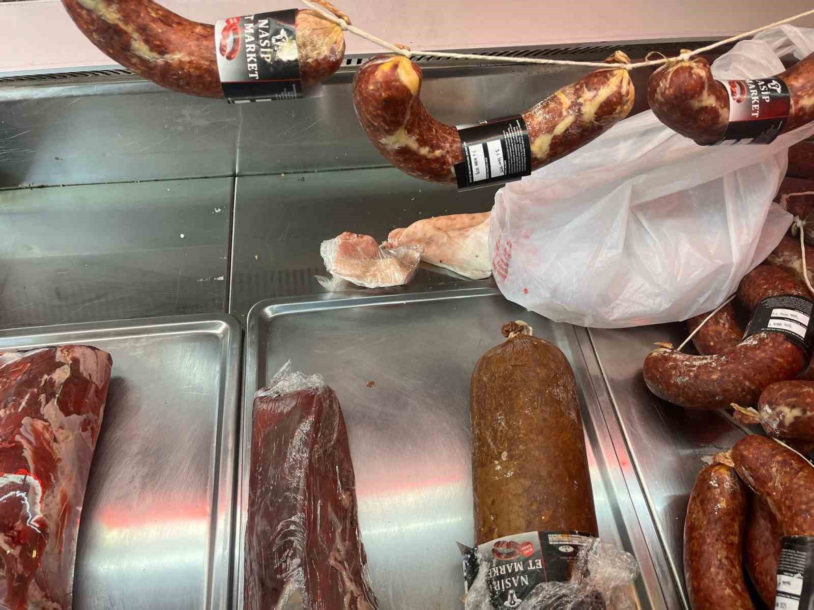 Bilecik Belediyesi Zabıta Müdürlüğü ekipleri, Tarım İl Müdürlüğü ile birlikte