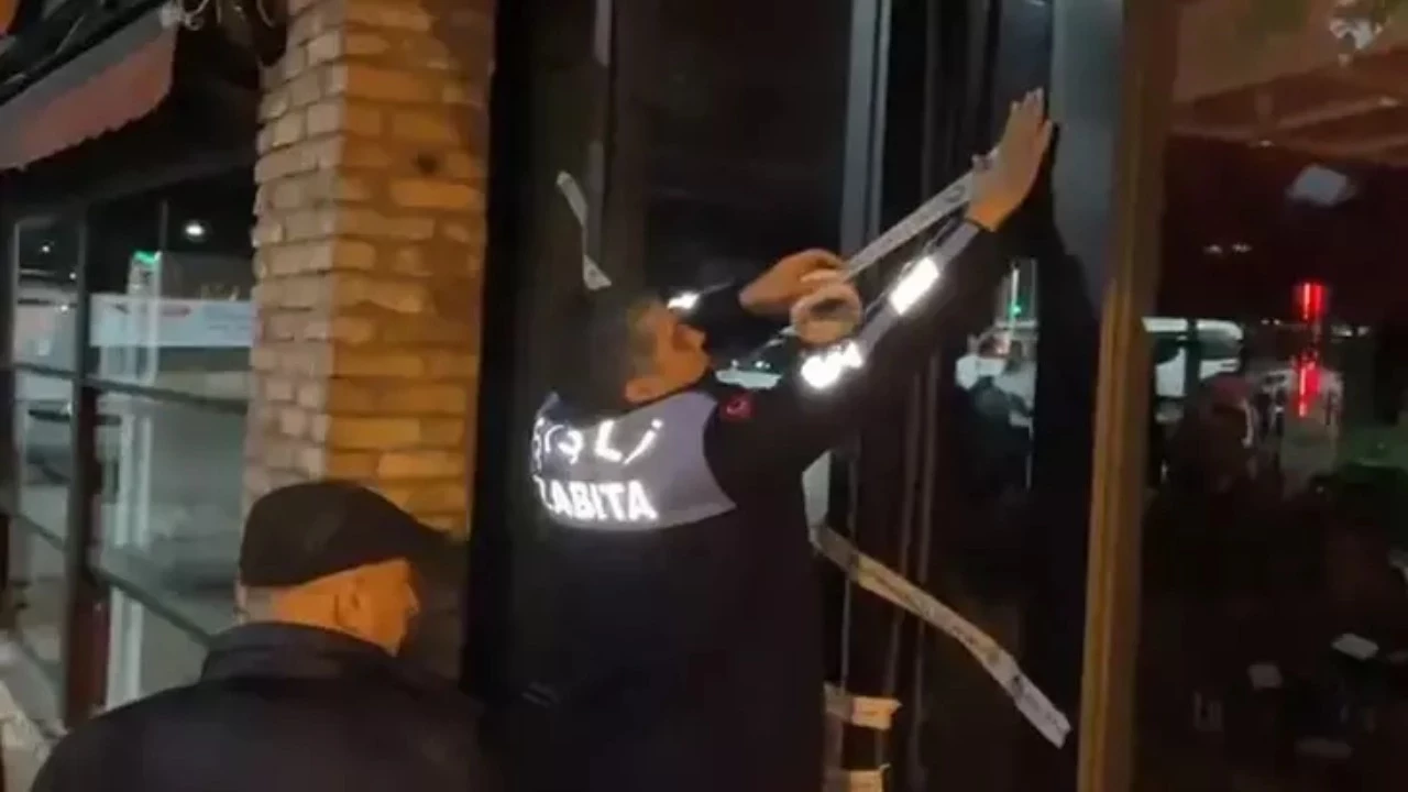 Şişli’de bir restoranda 25 kişi, yedikleri yemek sonrası zehirlenme şüphesiyle