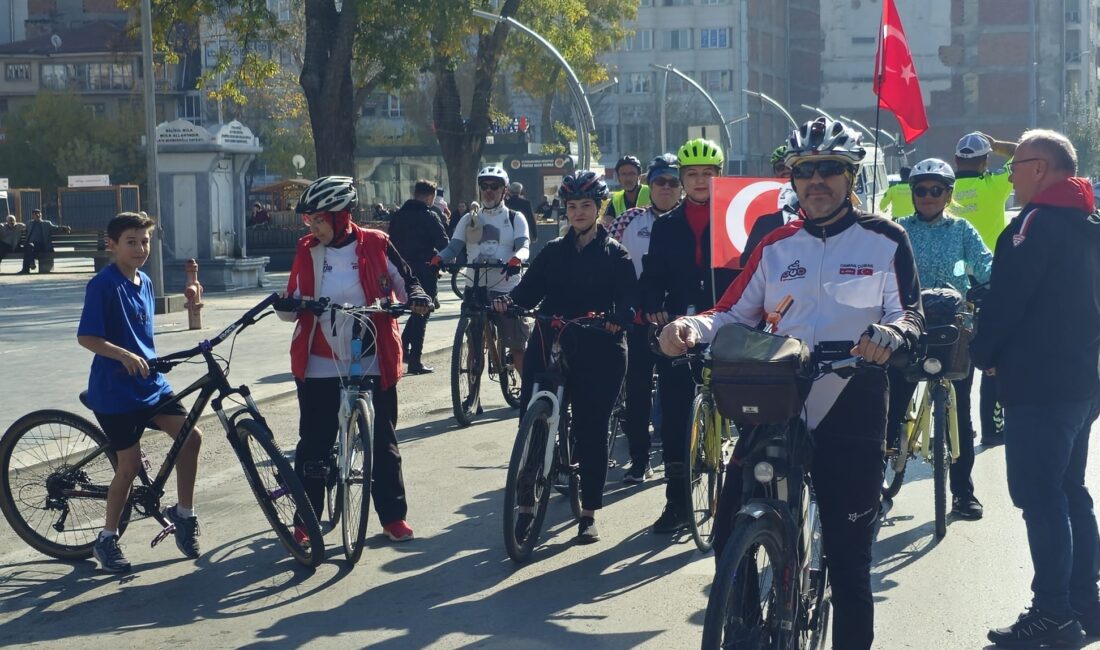 Afyonkarahisar’da, Mustafa Kemal Atatürk’ün ebediyete intikalinin 87. yıl dönümünde anlamlı
