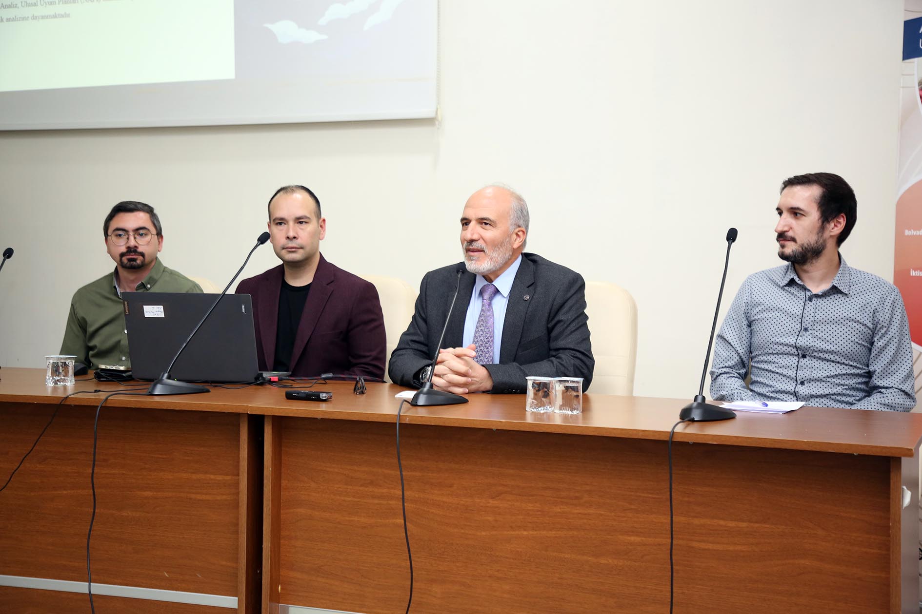 Afyon Kocatepe Üniversitesi (AKÜ) Bilim İletişimi Koordinatörlüğü tarafından “Bir Gezegen,