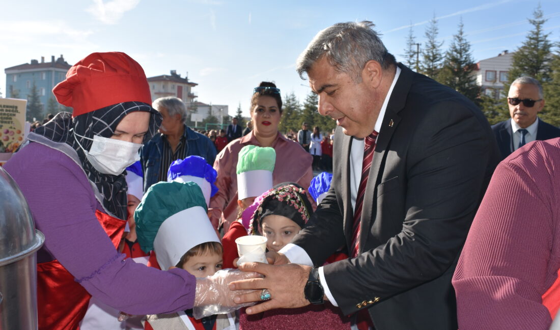 Afyonkarahisar'da, "Gelenekten Geleceğe Sağlıklı Nesillere" projesiyle çocuklara her sabah sıcak