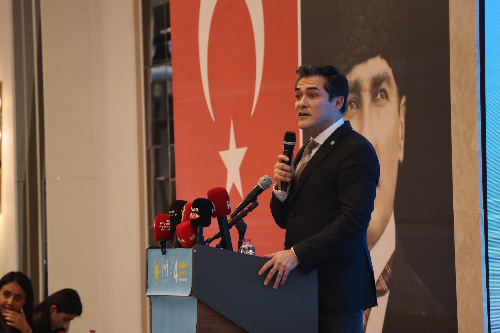 İYİ Parti Afyonkarahisar İl Kongresi’nde konuşan İYİ Parti Grup Başkanvekili