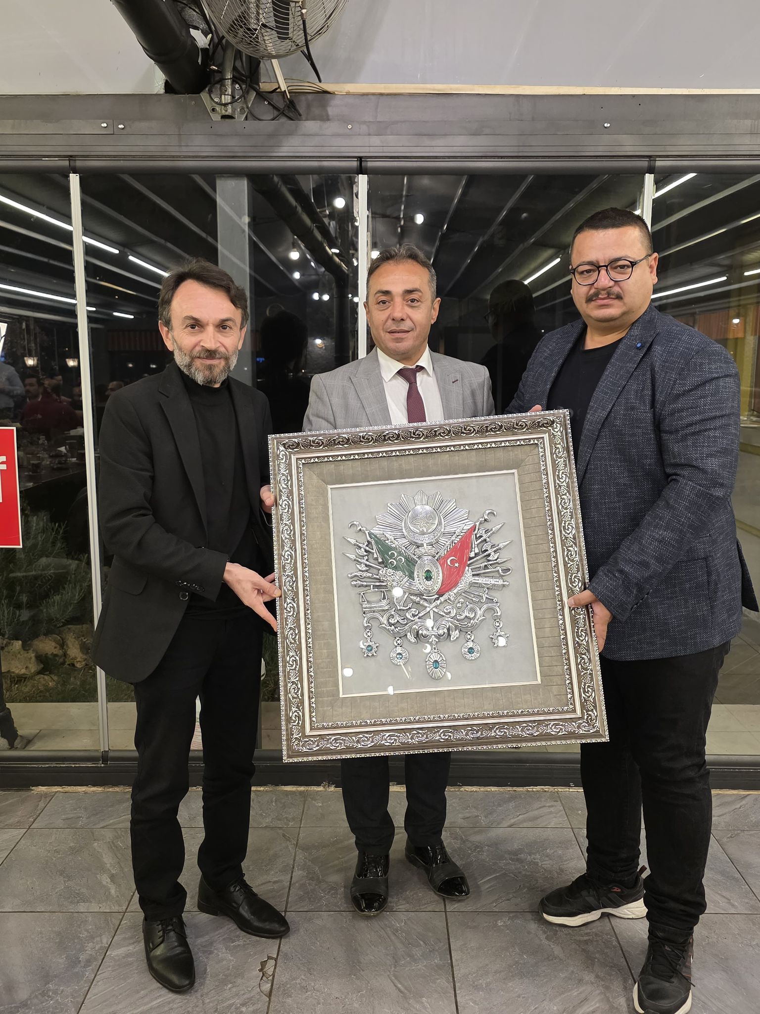 Eğitim Bir Sen Şube Başkanı Mustafa Arslan ve Çobanlar İlçe