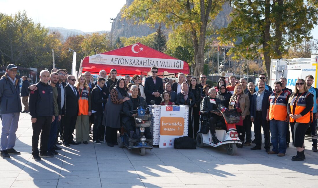 Afyonkarahisar Valiliği himayelerinde yürütülen ve engelli bireylerin afetlere karşı hazırlık