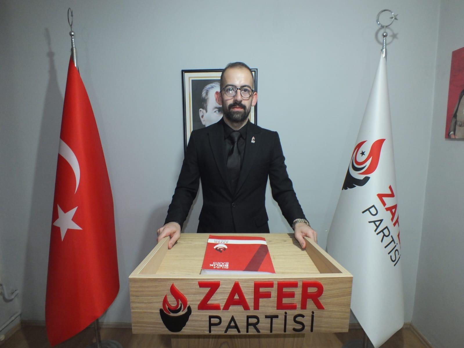 Zafer Partisi Afyonkarahisar İl Başkan Yardımcısı Sadettin Dalgıç, noterlerde araç