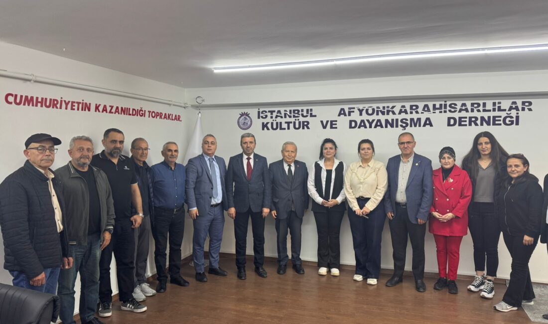 Toplantıya Türkiye İstanbul Afyonkarahisarlılar Platformu Kurucu Başkanı Seçkin Köse, İstanbul