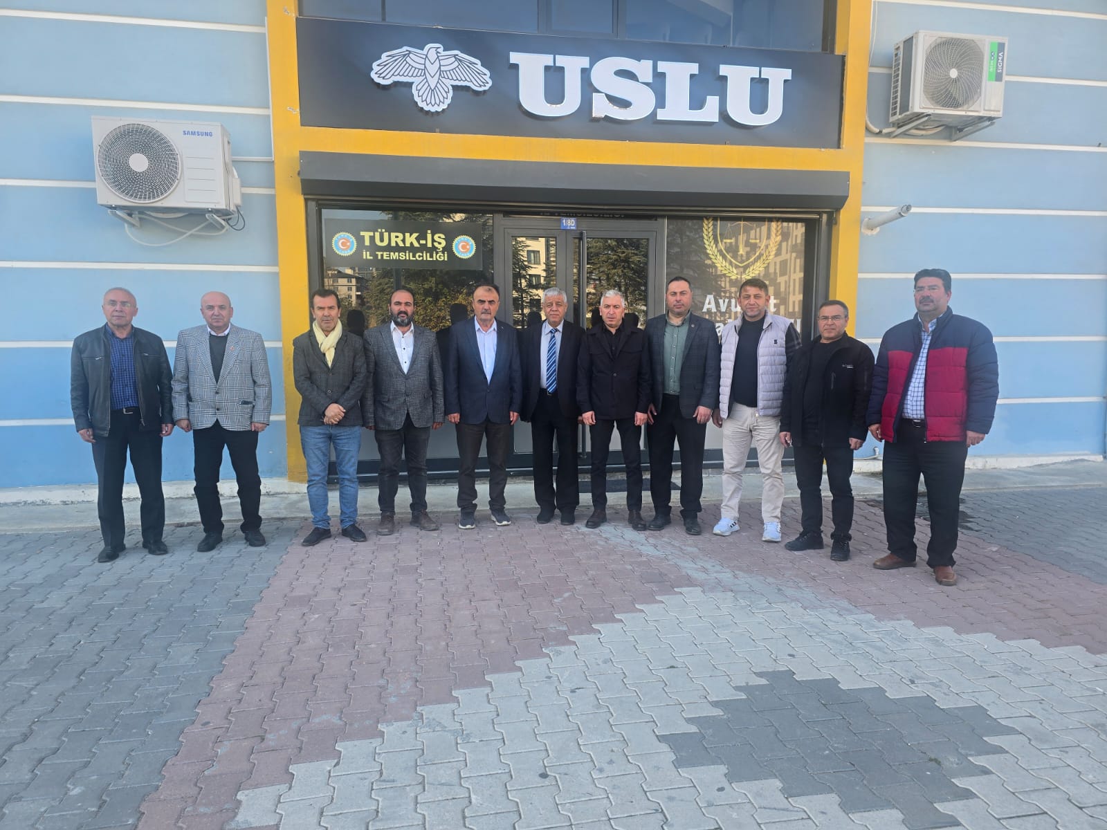 Anadolu Basın Birliği Afyonkarahisar Şube yönetimi, Türk-İş il başkanlığını ziyaret