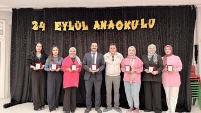 Afyonkarahisar’da 24 Kasım Öğretmenler Günü dolayısıyla muhtar mahallesindeki okullarda görev