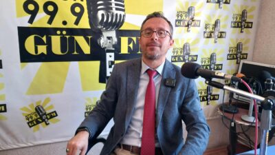 Afyon Kocatepe Üniversitesi (AKÜ) ve Gün FM işbirliğinde süren Kampüs