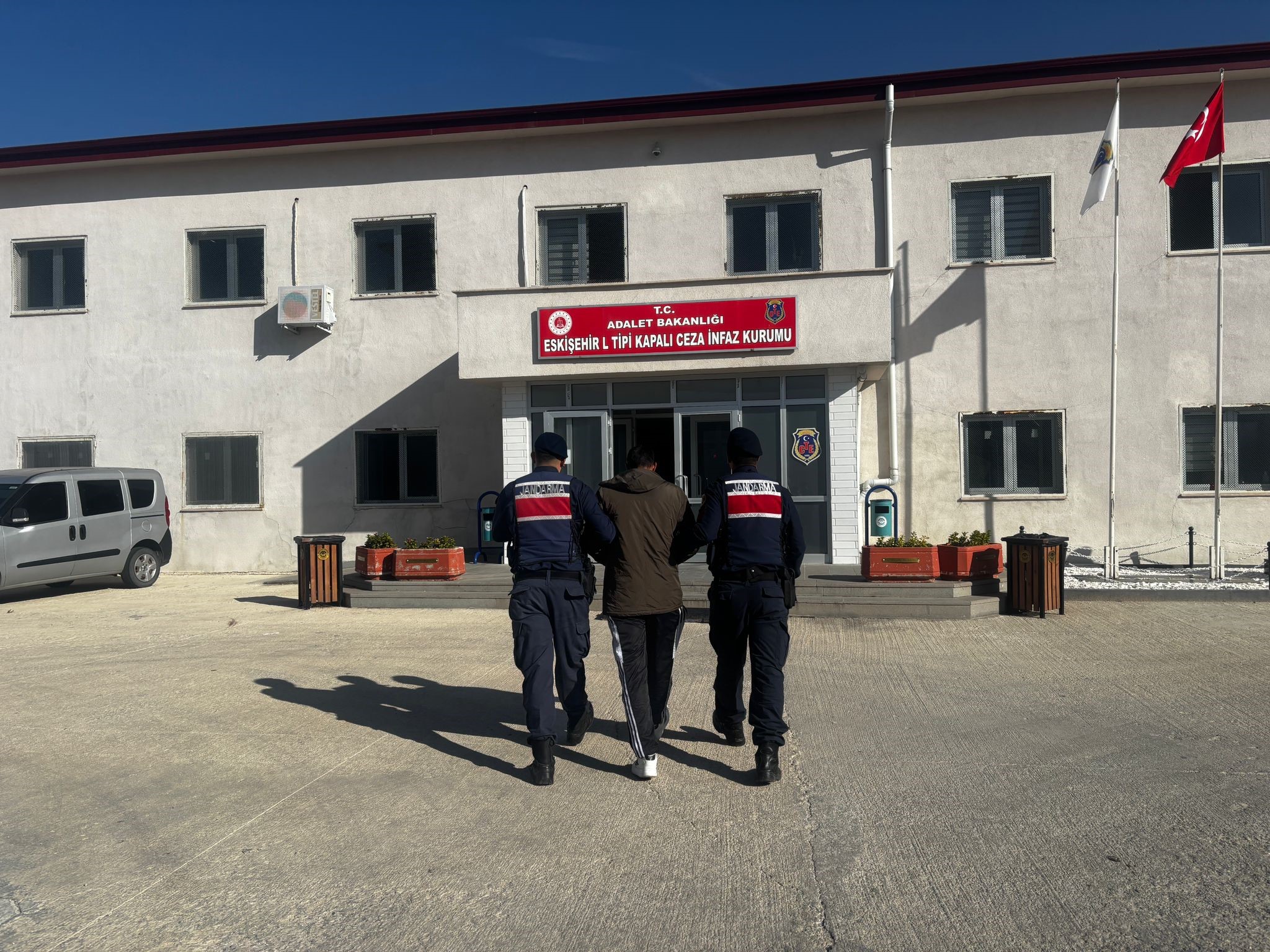 Eskişehir'de 13 kuzunun çalındığı olayın şüphelileri jandarma ekipleri tarafından yakalandı.