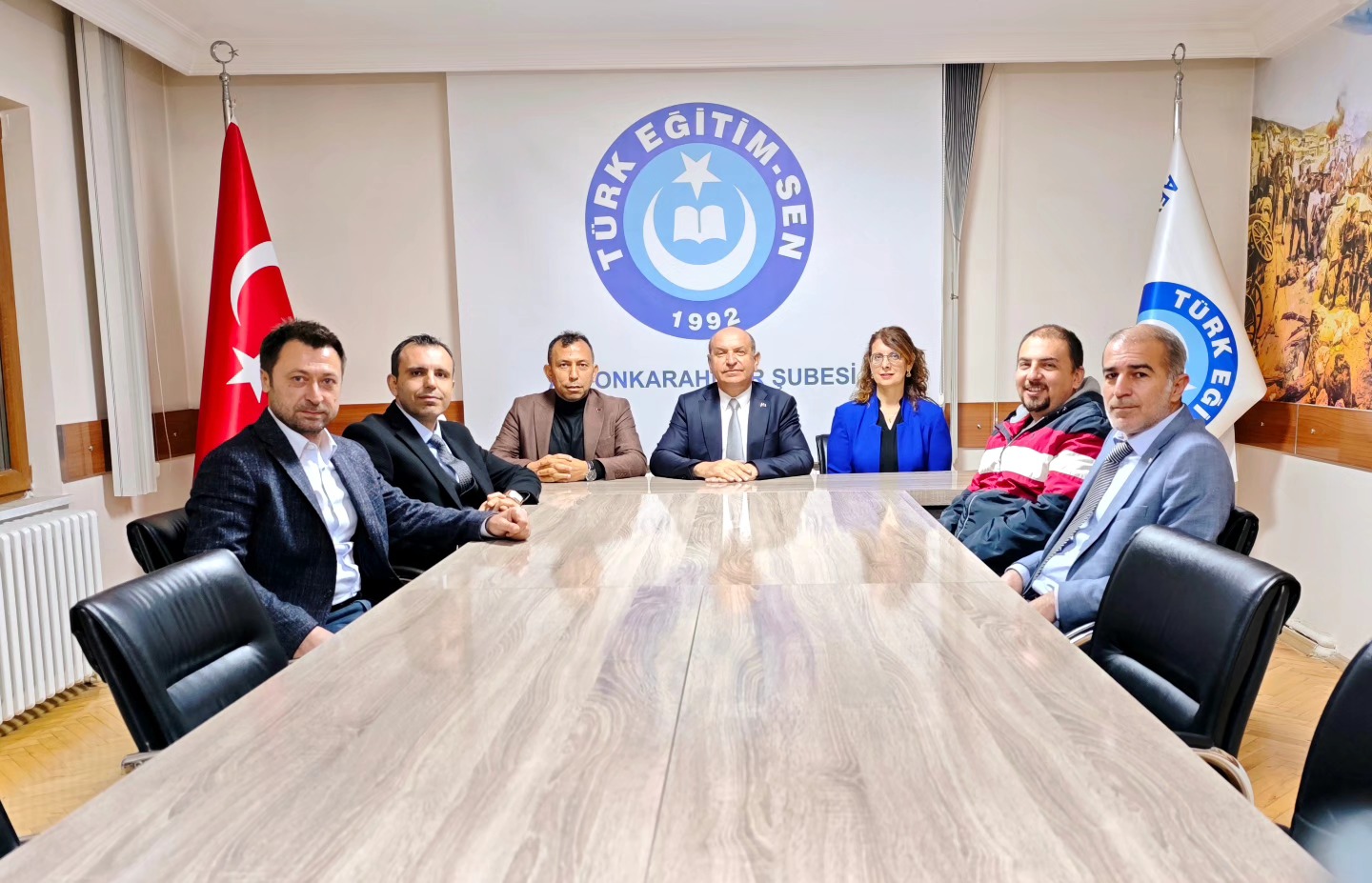 Türk Eğitim-Sen Afyonkarahisar Şube Başkanlığı’nda gerçekleştirilen genel kurulun ardından başkanlığa