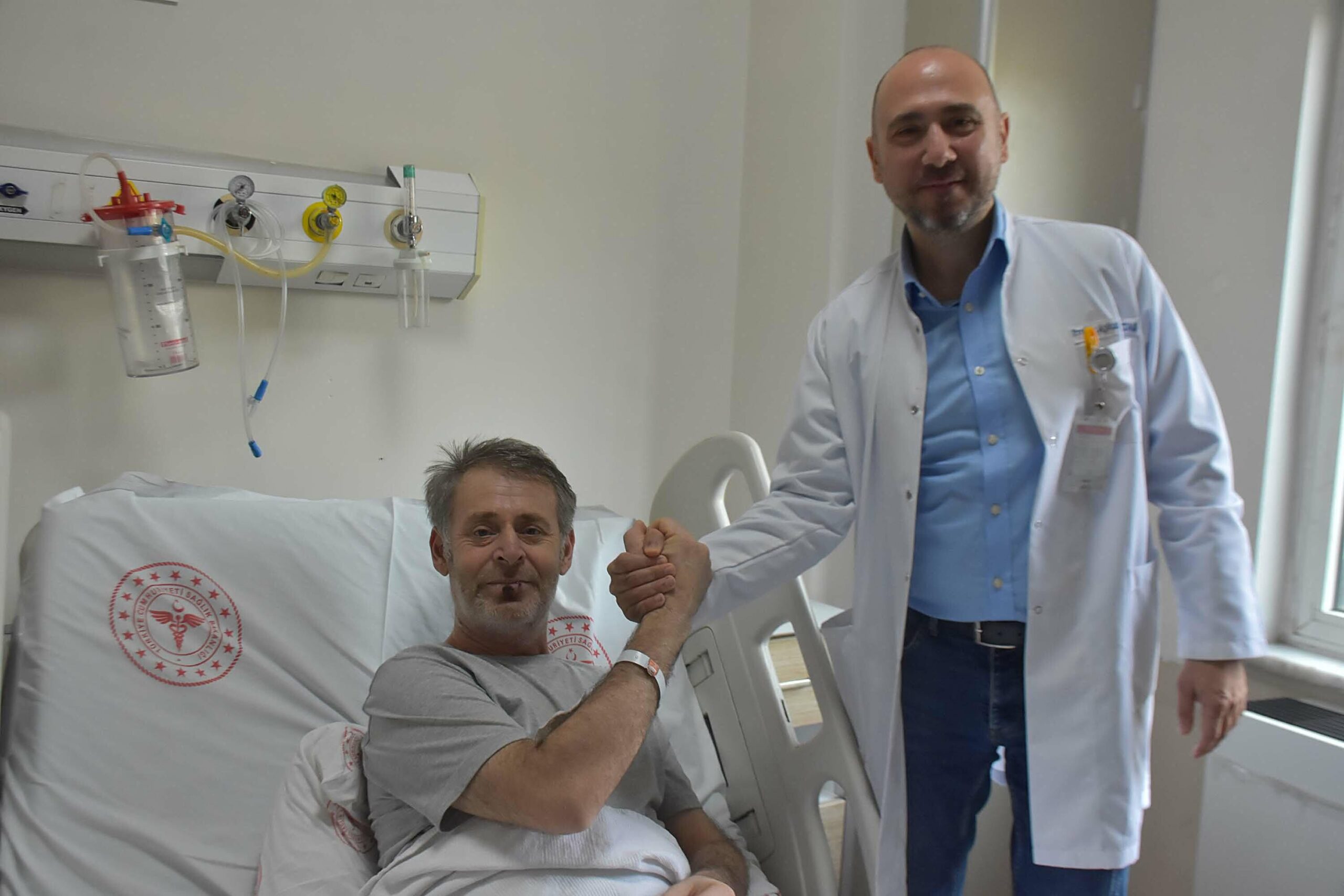 İzmir’de kalp krizi geçiren 49 yaşındaki İlker Hamurişçi, 35 dakika