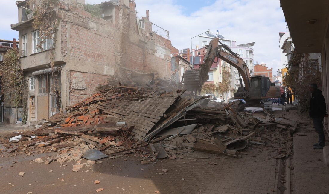 Sandıklı Belediye Başkanı Adnan Öztaş’ın talimatları doğrultusunda; Ali Çetinkaya Sokak’ta