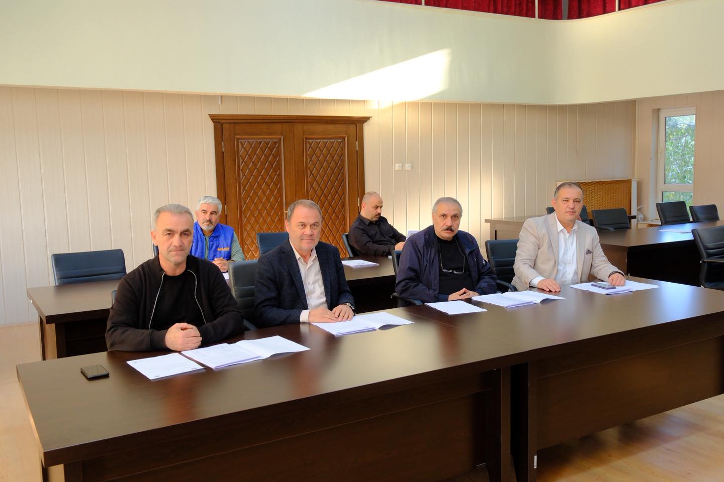 Dinar Belediye Başkanı Veysel Topçu’nun başkanlığında 2026 yılı bütçe görüşme