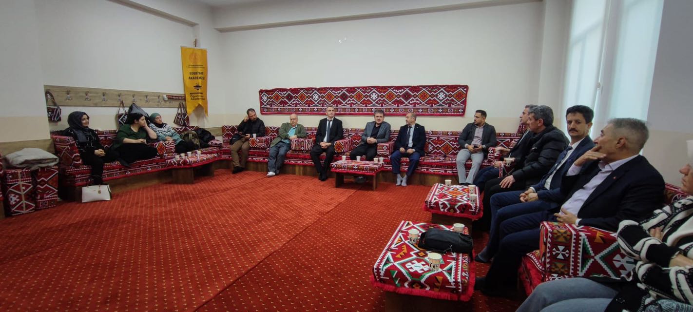 İl Milli Eğitim Müdürlüğü tarafından yürütülen Öğretmen Akademileri- Edebiyat Akademisi