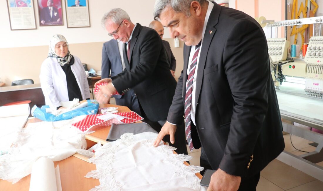 İl Milli Eğitim Müdürü Miraç Sünnetci, Zübeyde Hanım Kız Mesleki