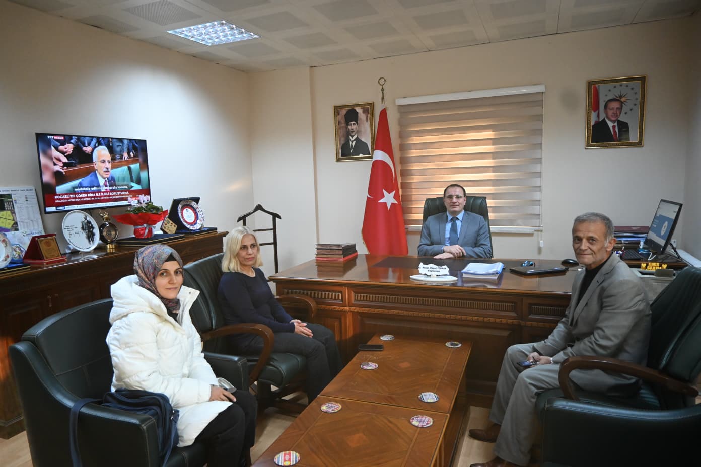 Çay Kaymakamı Hasan Hüsnü Türker, kısa süre önce kurulan Çay