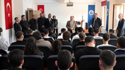Rektör Karakaş, ilk olarak Dazkırı Kaymakamı Serkan Ala’yı makamında ziyaret