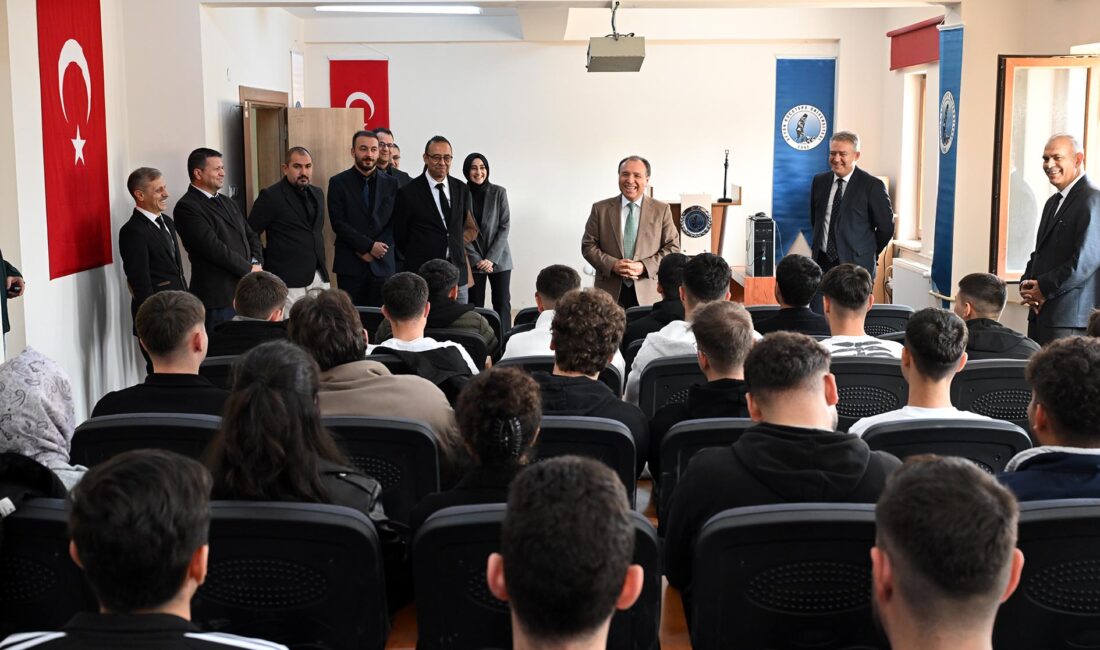 Afyon Kocatepe Üniversitesi (AKÜ) Rektörü Prof. Dr. Mehmet Karakaş, AKÜ