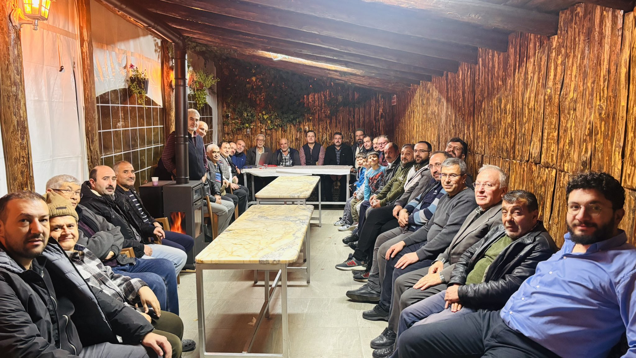 Saadet Partisi Afyonkarahisar İl Başkanlığı, haftalık il yönetim kurulu toplantısını