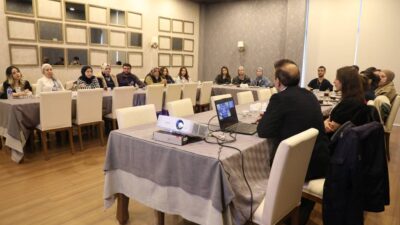 AFSÜ’nün uzmanlarını halkla buluşturan etkinlikleri kapsamında, AFSÜ Bilim Kafe’nin samimi