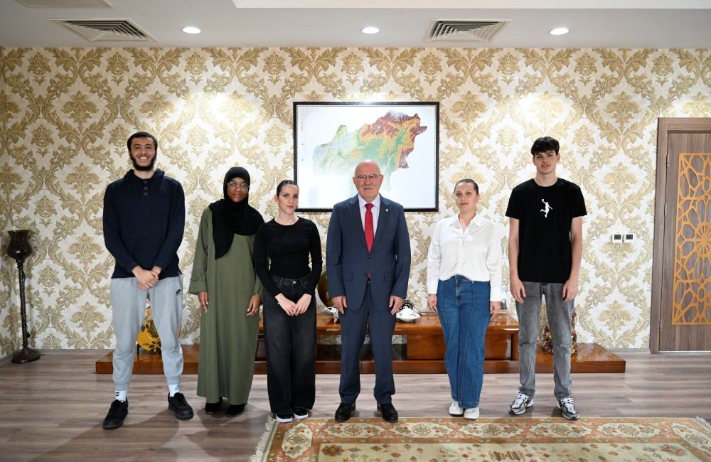 Uşak Üniversitesi, uluslararasılaşma vizyonu doğrultusunda yürüttüğü çalışmalar kapsamında Erasmus Hareketliliği