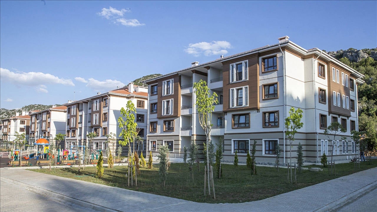 "Yüzyılın Konut Projesi" olarak duyurulan 500 bin sosyal konut projesinde