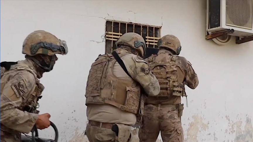 İçişleri Bakanı Ali Yerlikaya, organize suç örgütlerine yönelik operasyonlarda 64