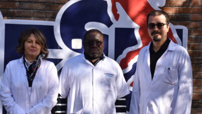 Afyonkarahisar Sağlık Bilimleri Üniversitesi (AFSÜ) Hastanesi'nde gözlemci asistan olan Demokratik