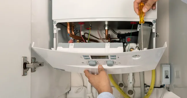 Bursa’nın Mudanya ilçesinde yaşayan Kamil Kula (65), internette bulduğu sahte