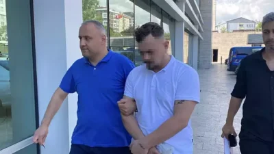 Samsun'un İlkadım ilçesinde husumetli olduğu 20 yaşındaki İ.Ç.'yi bıçakla yaralayan