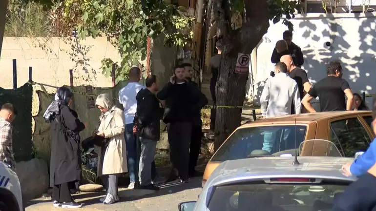 İstanbul Sarıyer Emirgan'da Gökhan Meral, kız arkadaşı Aydan Vural'ı evine