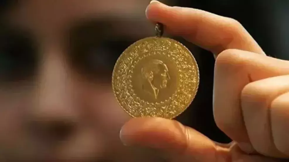 Fed faiz indirim umutlarının azalması ve doların güçlenmesiyle ons altın