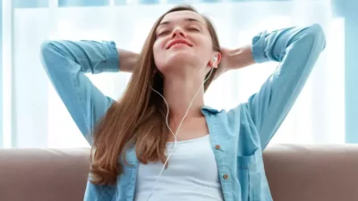 Monash Üniversitesi’nde 70 yaş ve üzeri 10 binden fazla kişinin