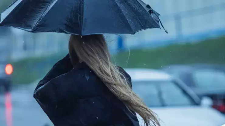 Meteoroloji Genel Müdürlüğü (MGM) son hava durumu raporunu paylaştı.
Buna göre,