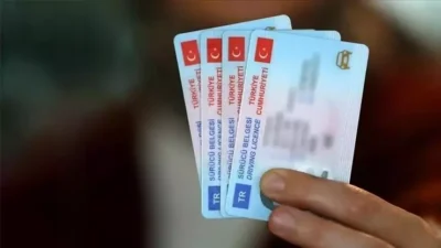 Karayolları Trafik Kanunu’nun 39/3. maddesi uyarınca, süresi dolan ehliyetle araç