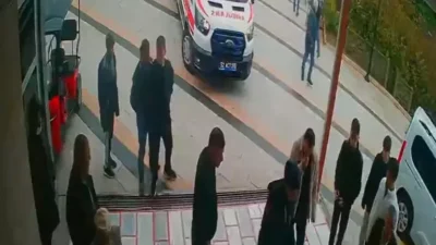Ordu’nun Ünye ilçesinde, torunuyla birlikte geldiği camide kalp krizi geçiren