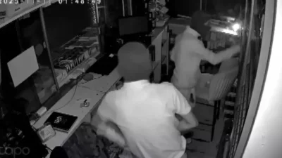 Ankara’da 3 farklı iş yerinden para ve sigara çalan 4