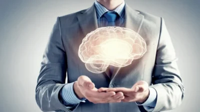 Sigara, stres, hareketsizlik gibi faktörler beyni hızla yaşlandırıyor. Prof. Dr.