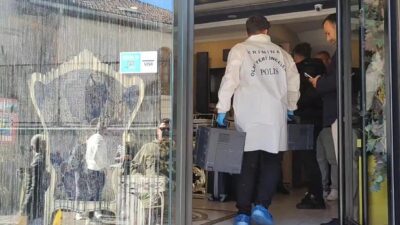 İstanbul Fatih’te Almanya’dan gelen Böcek ailesinin zehirlenme şüphesiyle hayatını kaybettiği