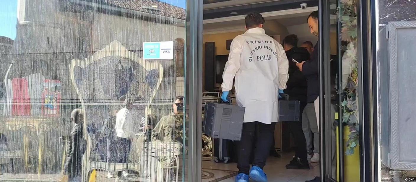 İstanbul Fatih’te Almanya’dan gelen Böcek ailesinin zehirlenme şüphesiyle hayatını kaybettiği