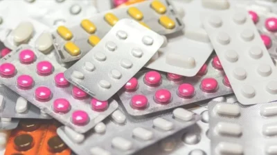 Almanya’da yapılan kapsamlı testler, eczanelerde satılan popüler öksürük şuruplarının yarısından