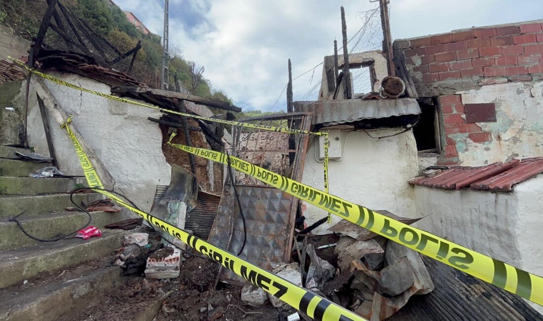 Bursa’da 2 katlı evde başlayan ve 3 eve daha sıçrayan