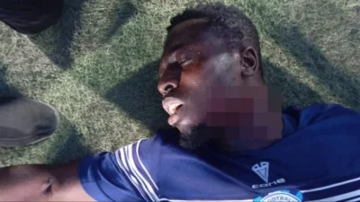 Nijerya Profesyonel Futbol Ligi’nde Katsina United-Barau FC maçında taraftarlar, Barau