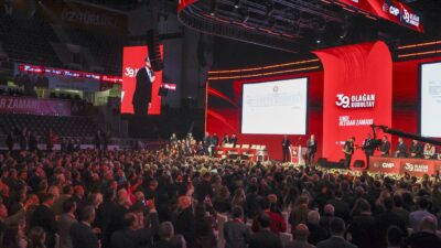 Gazete 3 köşe yazarımız ve Gün FM sahibi gazeteci İsmail