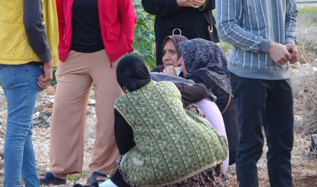 Antalya’nın Kepez ilçesinde polis memuru Muharrem Gıyar (36), eşi Fatma